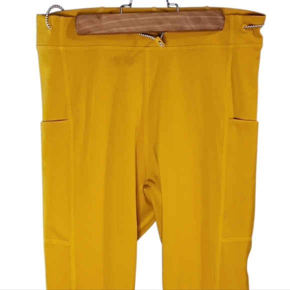 Fabletics Bungee Sports Bra & Motion365+ Leggings Set High Impact Activewear Sm - Picture 8 of 16